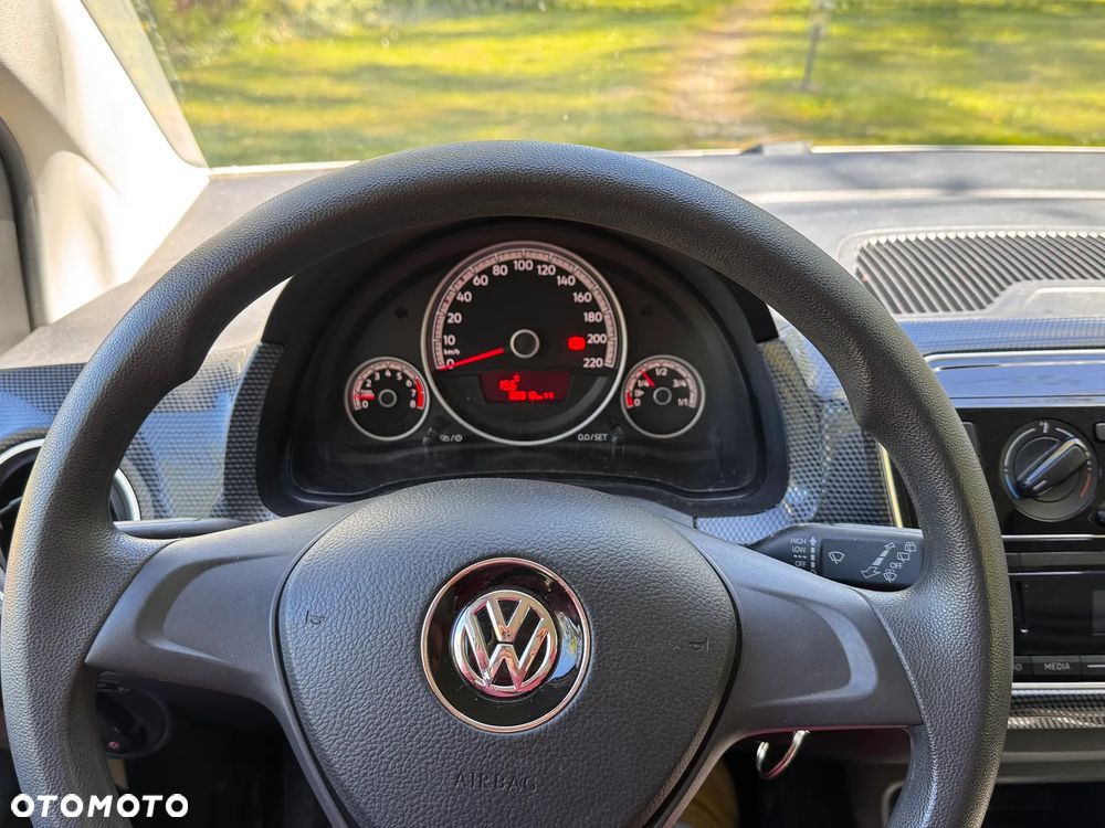 Volkswagen up! - 12