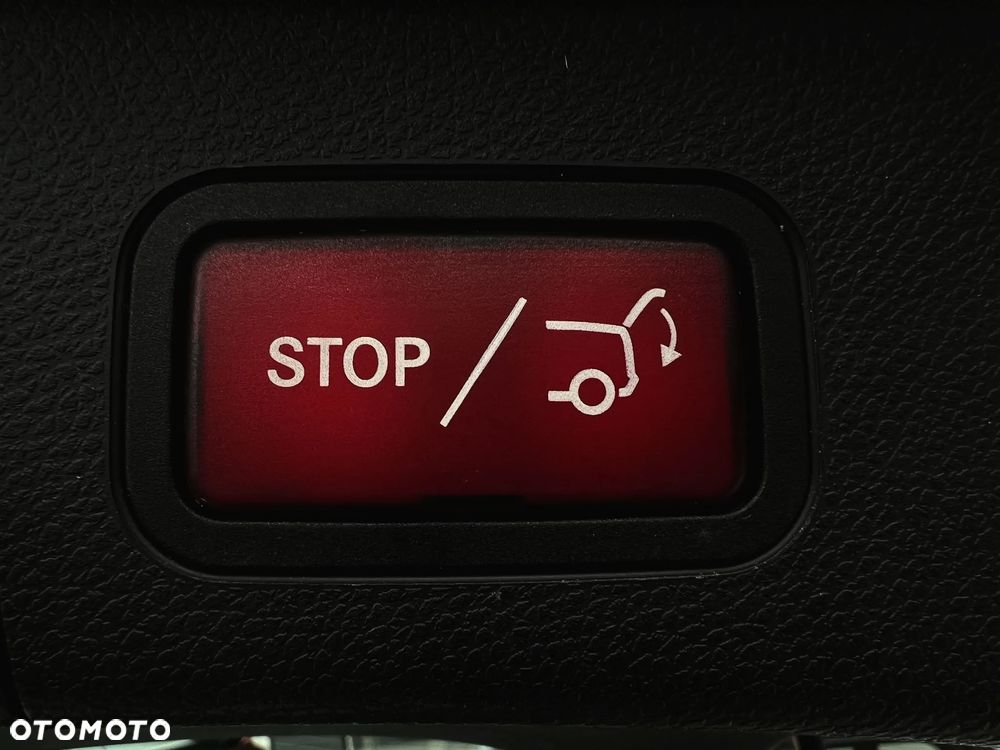 Mercedes-Benz Klasa C 220 d 9G-TRONIC - 37