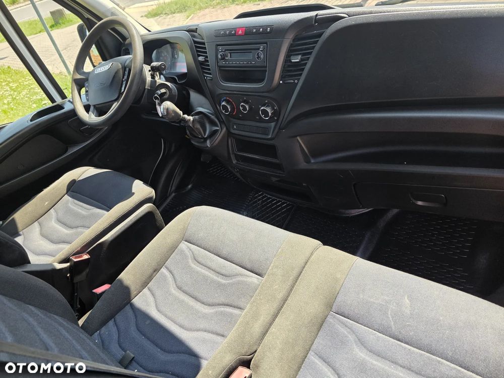 Iveco Wywrotka 7-Osobowa - 18
