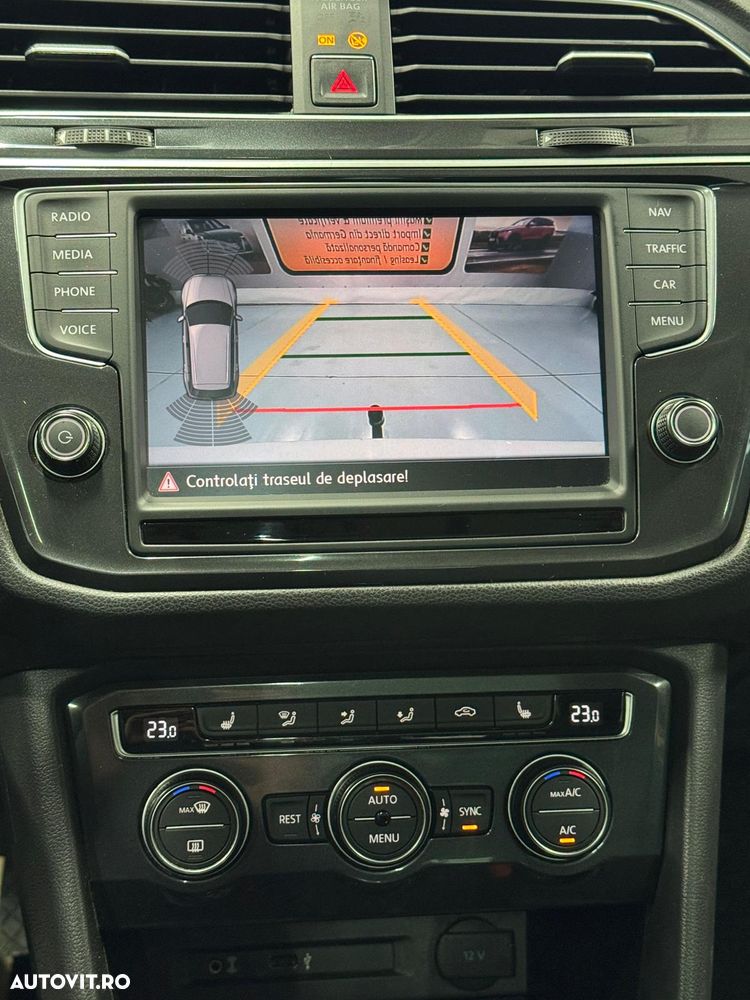 Volkswagen Tiguan 2.0 TDI SCR 4MOTION (BlueMotion Techn.) DSG Highline - 12