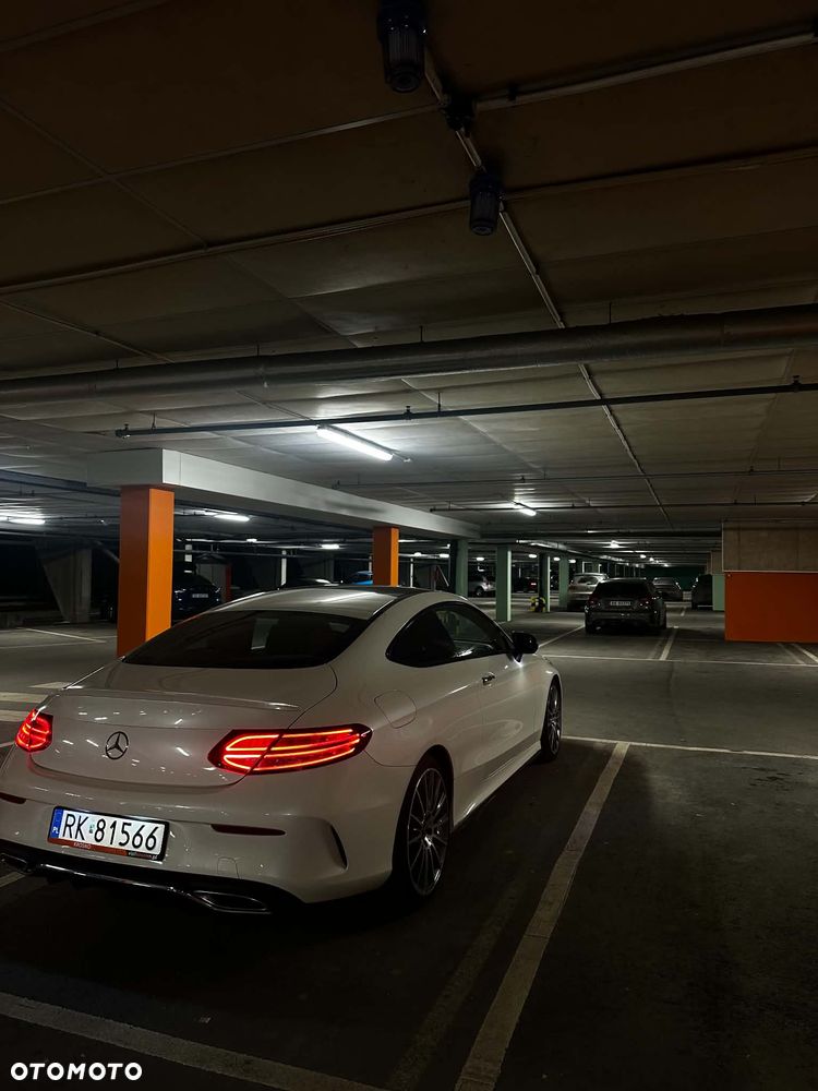 Mercedes-Benz C-Class 2019 photo 5