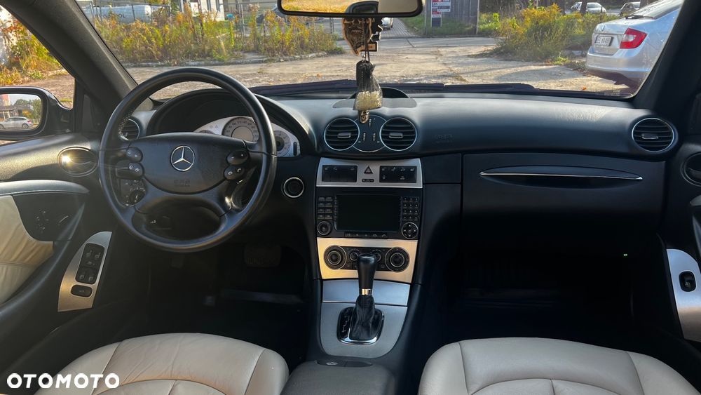 Mercedes-Benz CLK - 20