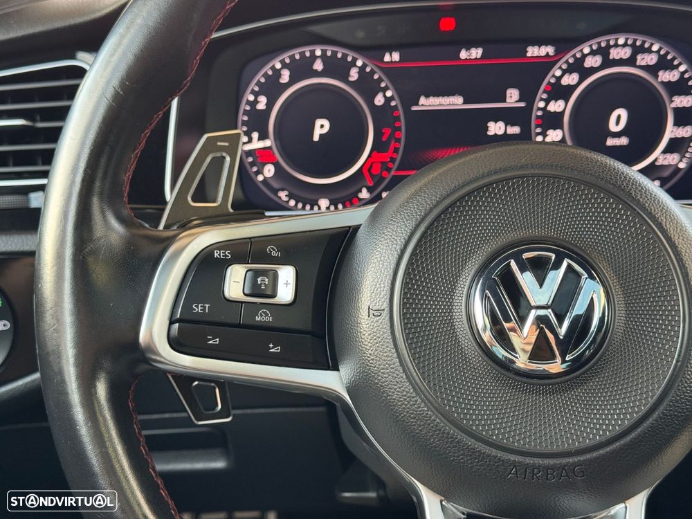 VW Golf 2.0 TSI GTI DSG Performance - 23