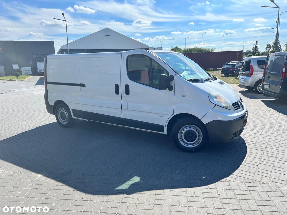 Renault Trafic - 15