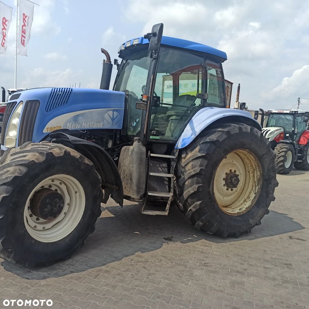 New Holland TG230