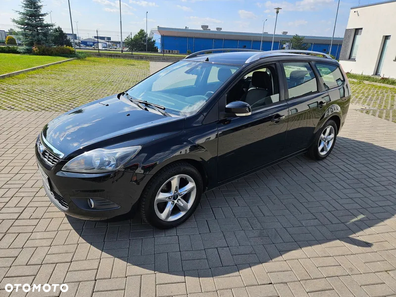 Ford Focus 1.6 Ambiente - 11