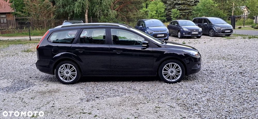 Ford Focus 1.8 Titanium - 9