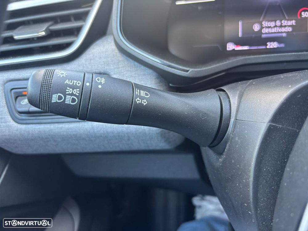 Renault Clio 1.0 TCe Evolution - 28