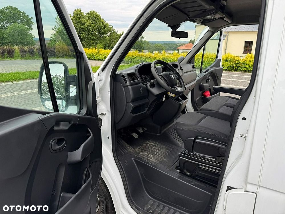 Renault Master - 18
