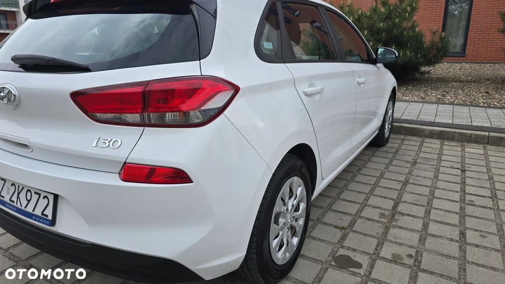 Hyundai i30 1.4 Comfort - 25