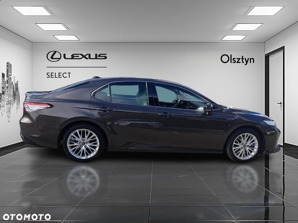 Toyota Camry 2.5 Hybrid Executive CVT - 8