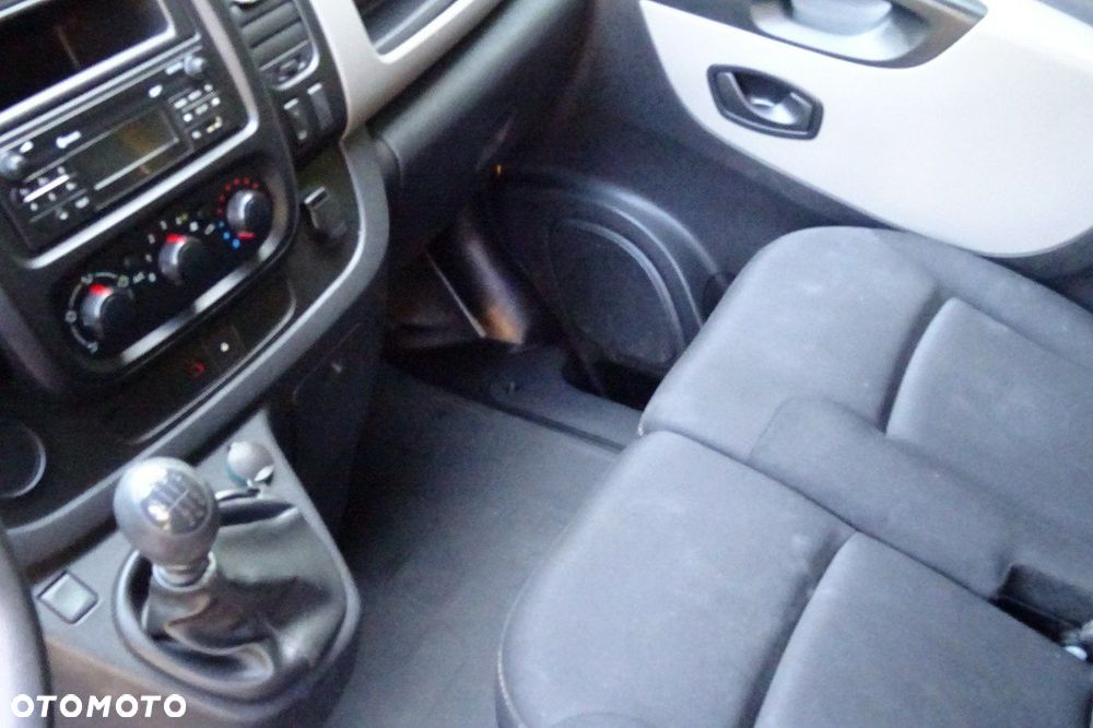 Renault Trafic - 38
