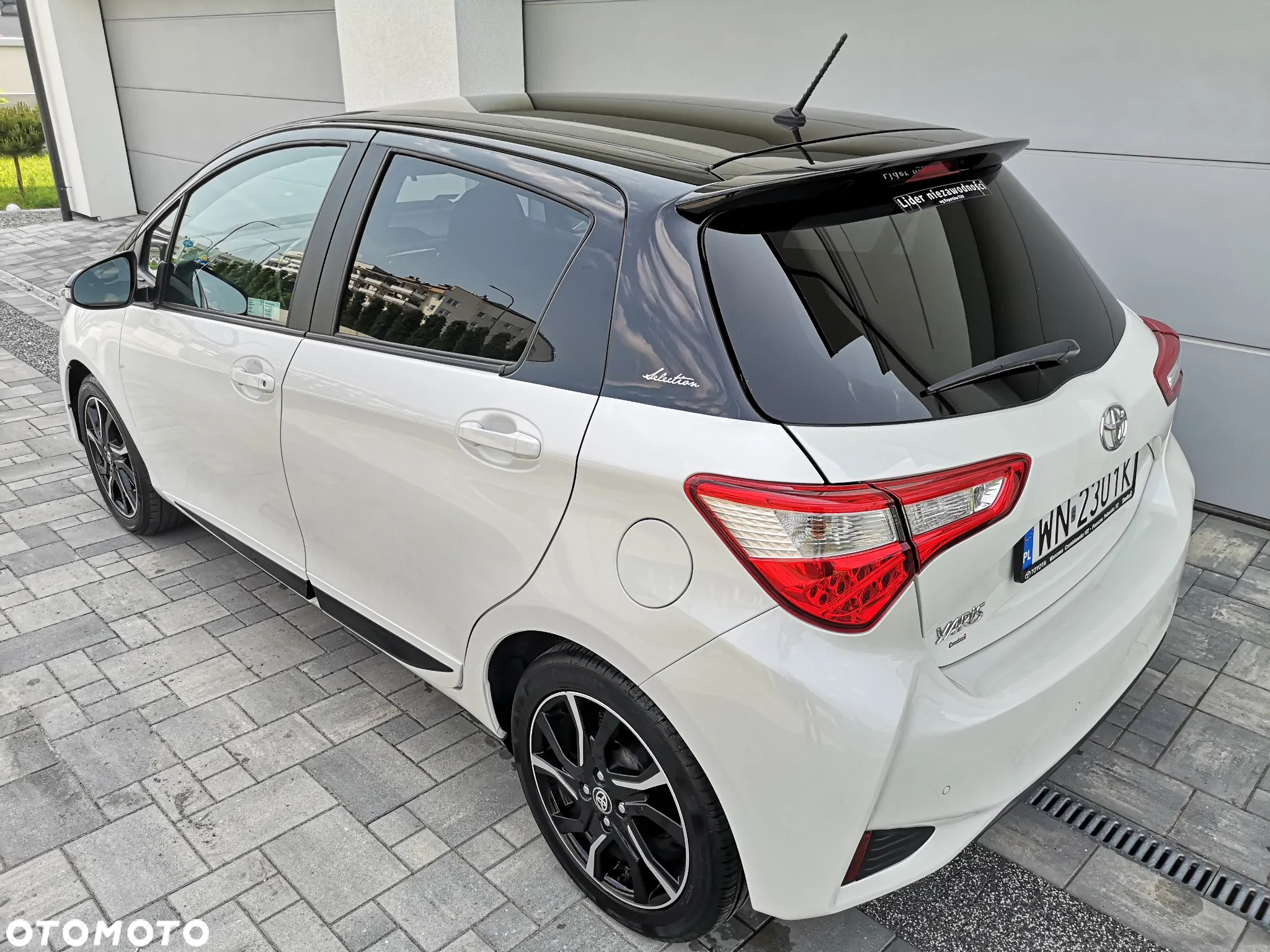 Toyota Yaris 1.5 Selection - 2