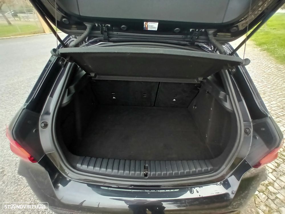 BMW 116 d Pack 50 anos M - 10