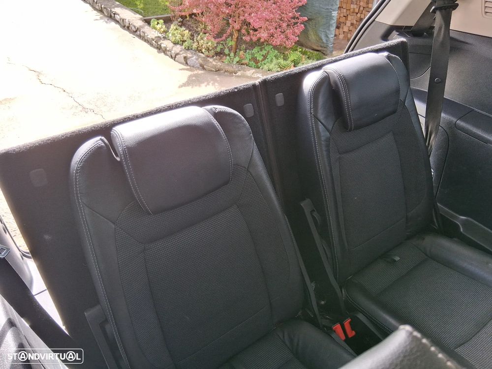 Ford S-Max 2.0 TDCi Titanium 7L - 20