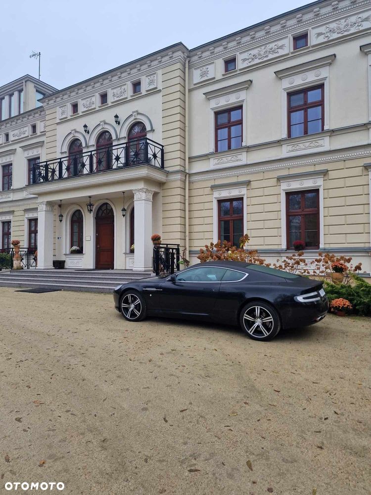 Aston Martin DB9 - 1
