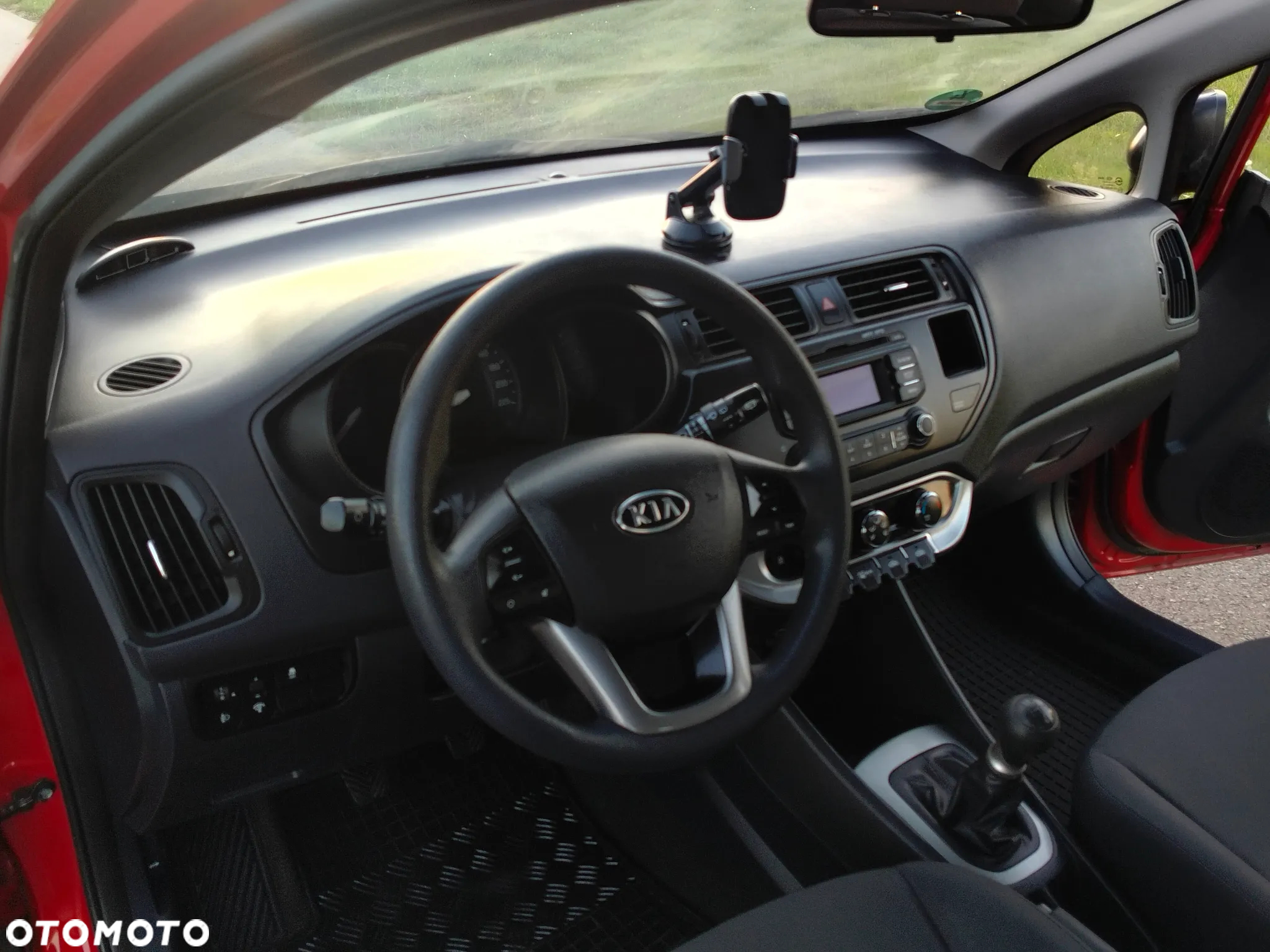 Kia Rio 1.2 Attract - 10