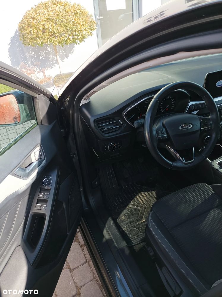 Ford Focus 1.0 EcoBoost Active - 14