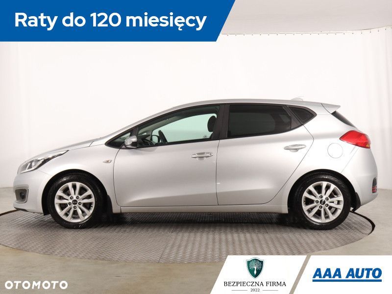 Kia Ceed - 4