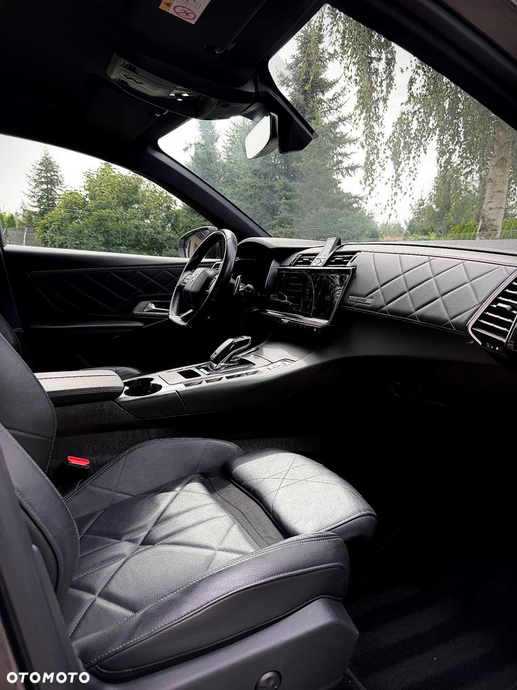 DS Automobiles DS 7 Crossback - 32