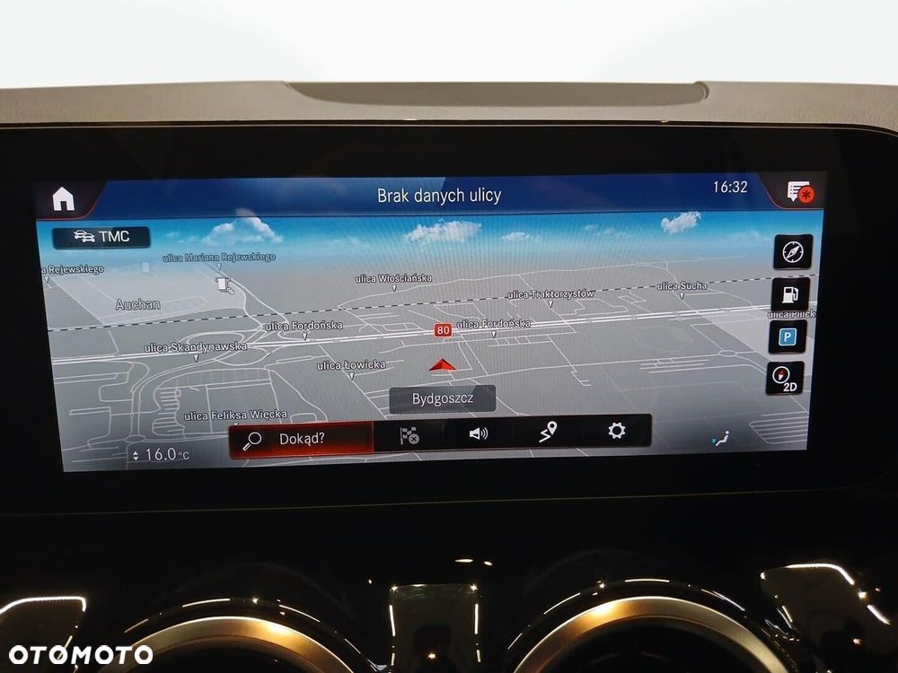Mercedes-Benz GLA 180 d - 15