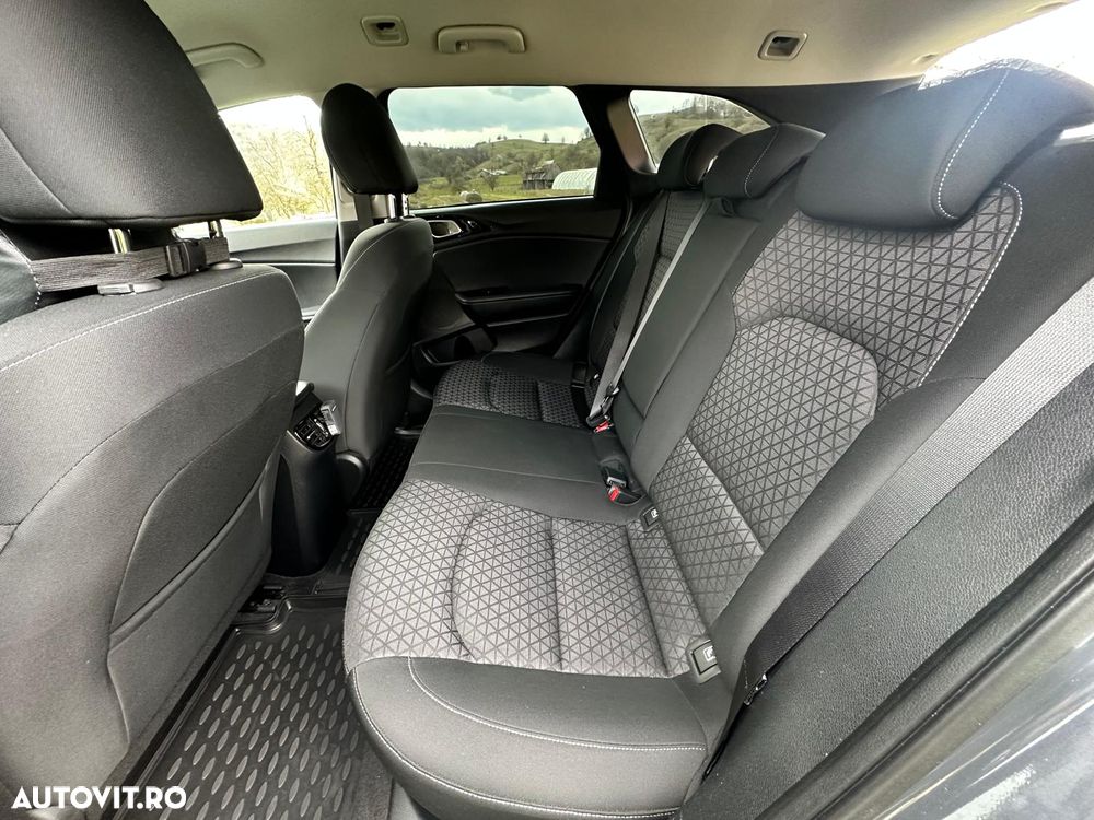 Kia Ceed 1.4 T-GDI DCT OPF Spirit - 7