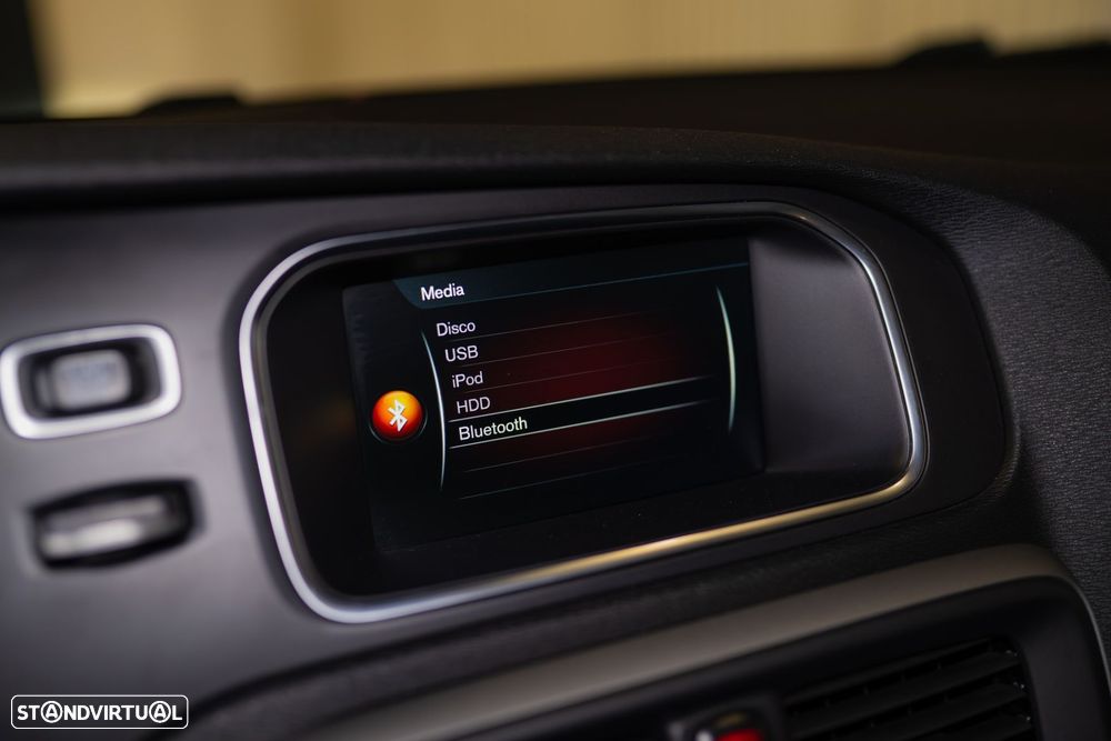 Volvo V40 2.0 D2 Momentum - 34