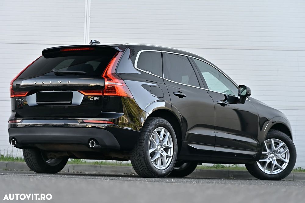 Volvo XC 60 D5 AWD Geartronic Momentum - 13