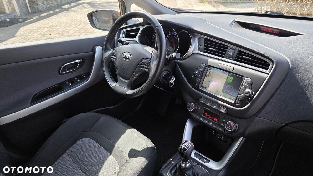 Kia Ceed 1.0 T-GDI ISG Dream-Team Edition - 18