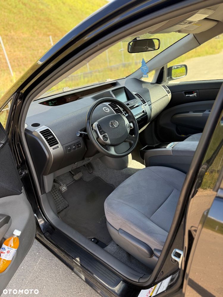 Toyota Prius - 11