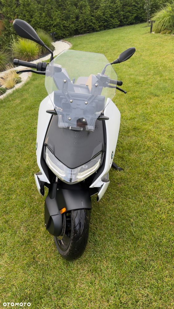 BMW CE 04 - 15