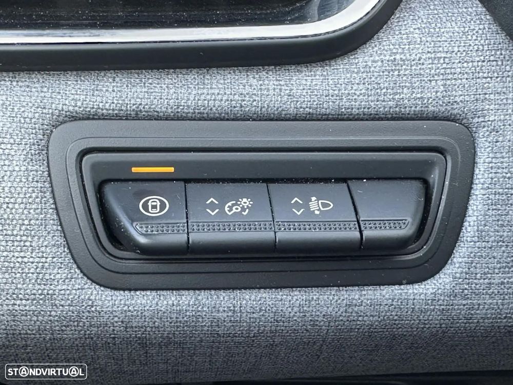 Renault Clio 1.0 TCe Techno Bi-Fuel - 31