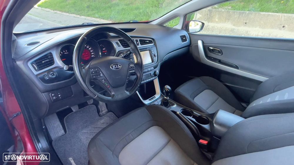 Kia Ceed S Coupé 1.6 CRDi TX ISG - 13