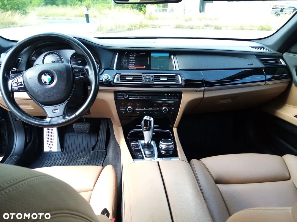 BMW Seria 7 740d xDrive - 2
