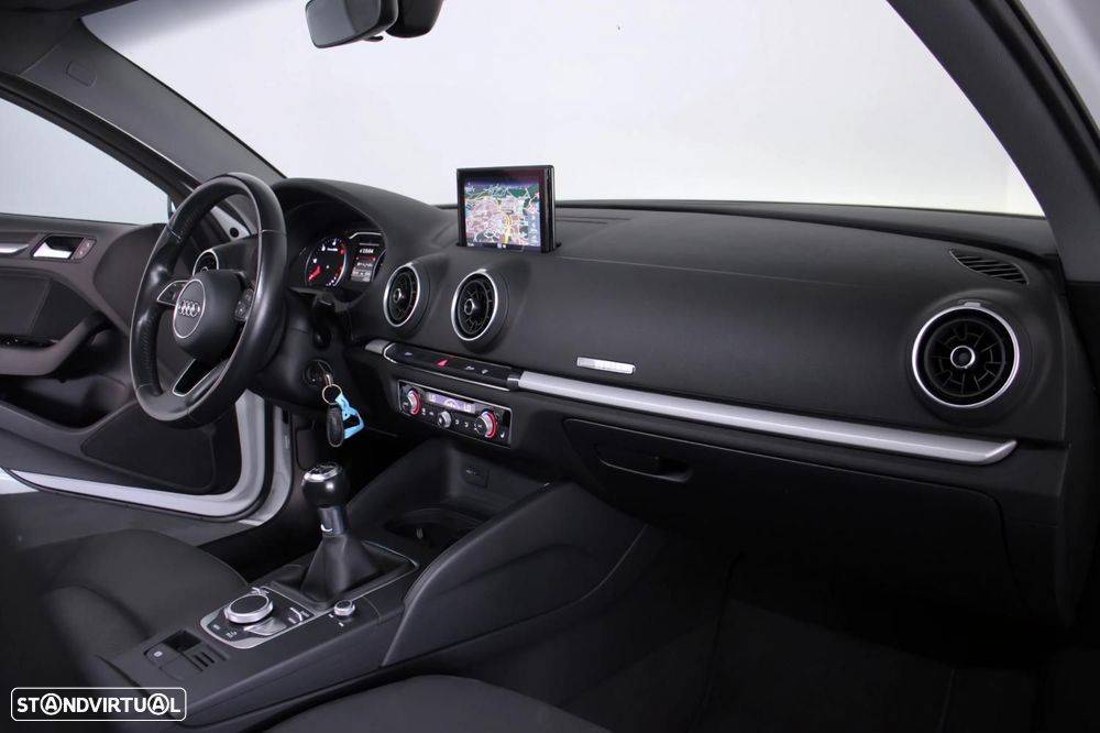 Audi A3 Limousine 1.6 TDI - 10