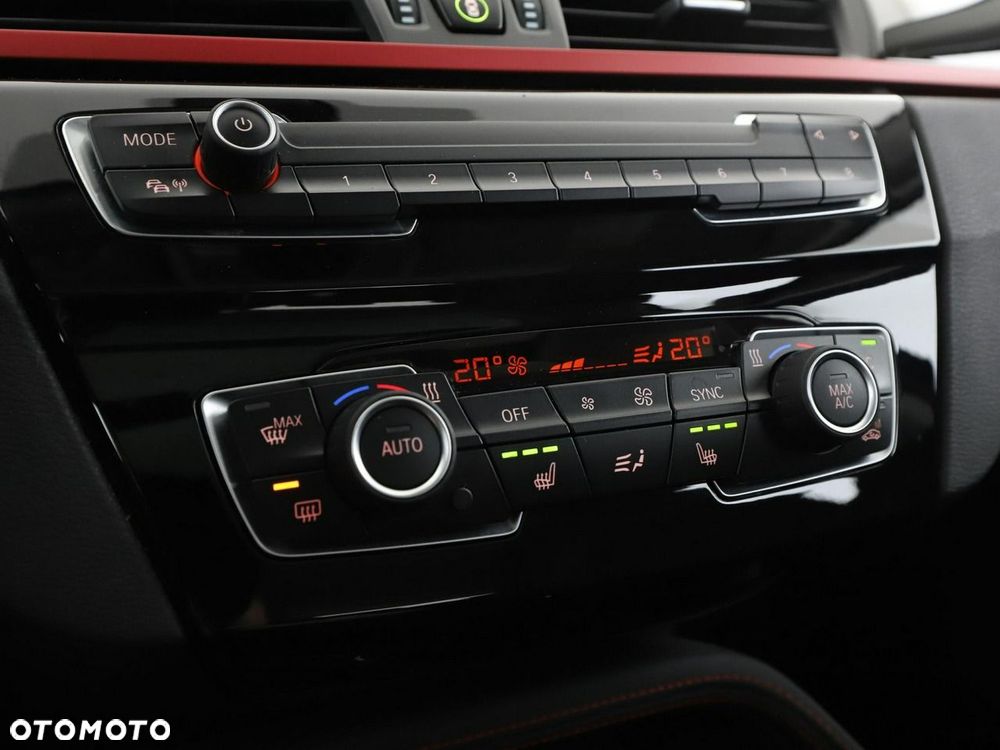 BMW X1 xDrive18d Sport Line - 28