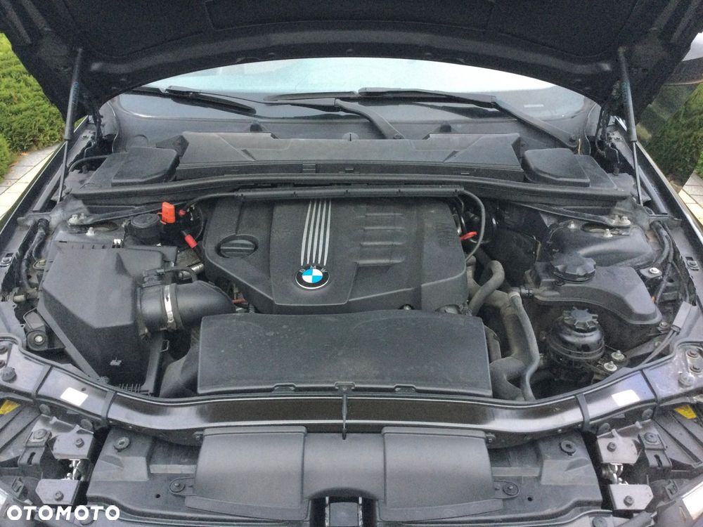 BMW Seria 3 - 16