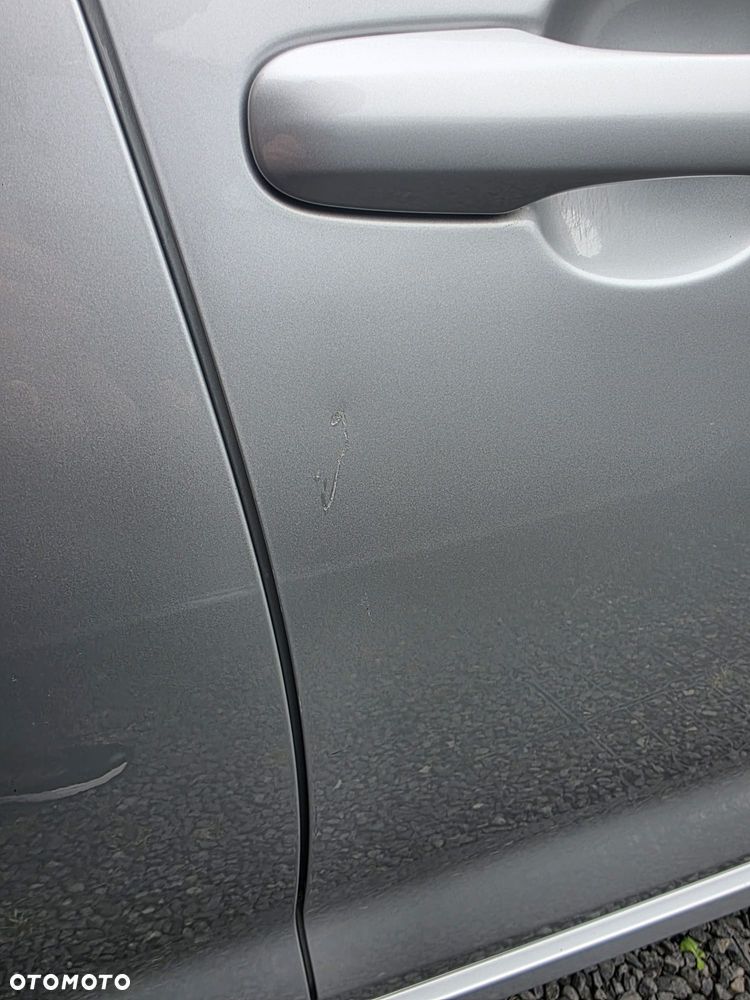 Toyota Corolla 1.8 Hybrid Comfort - 37