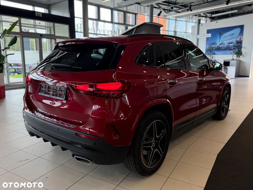Mercedes-Benz GLA 200 mHEV AMG Line 7G-DCT - 10