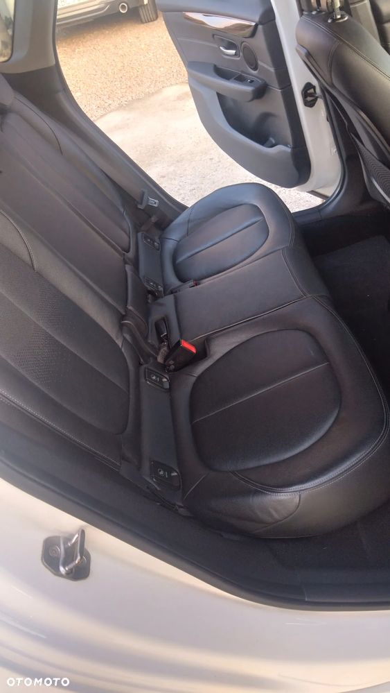 BMW Seria 2 218d Sport-Aut Luxury Line - 27