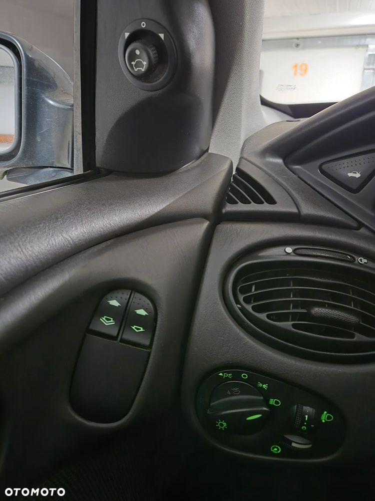 Ford Focus - 11