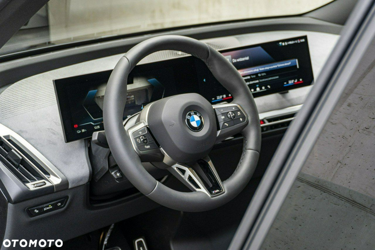 BMW iX - 9
