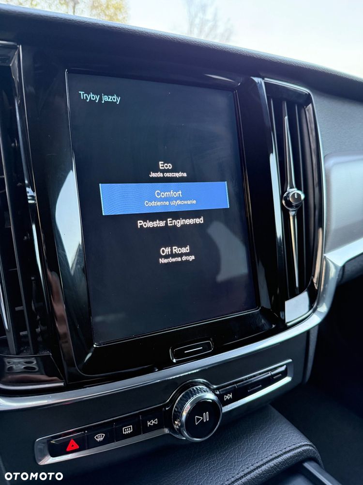 Volvo V90 Cross Country B5 D AWD Pro - 15