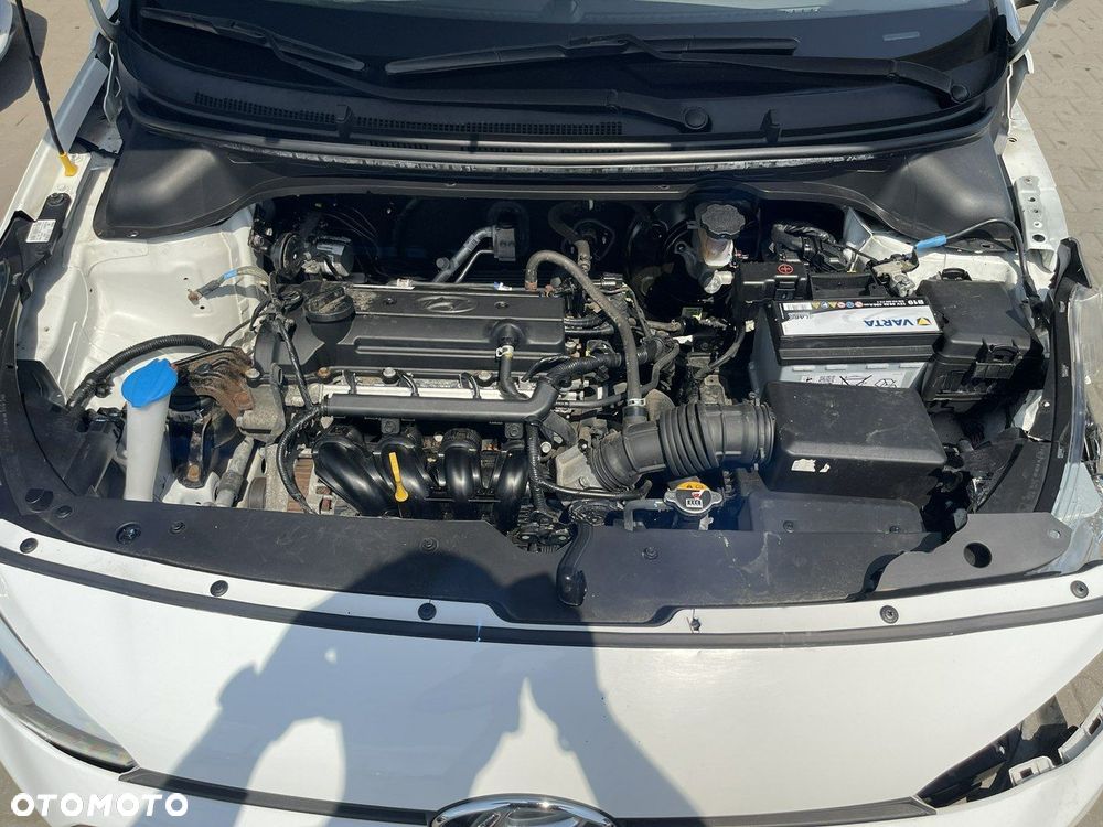 Hyundai i20 1.2 Select - 14