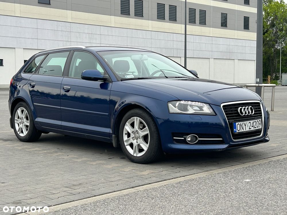 Audi A3 Sportback 1.2 TFSI Attraction - 1