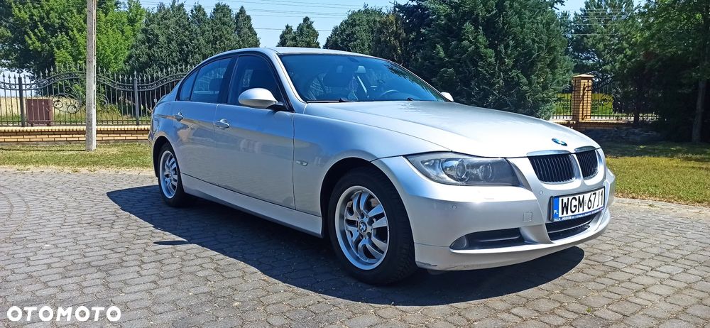 BMW Seria 3 318d - 2
