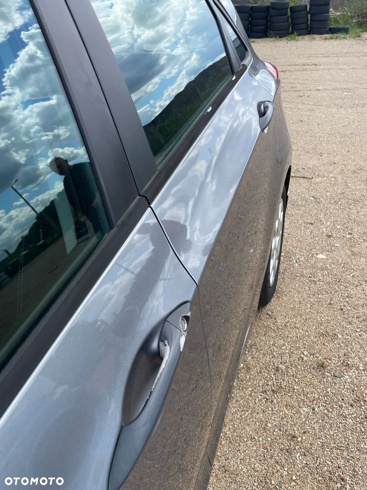 Hyundai i30 1.4 Trend - 6