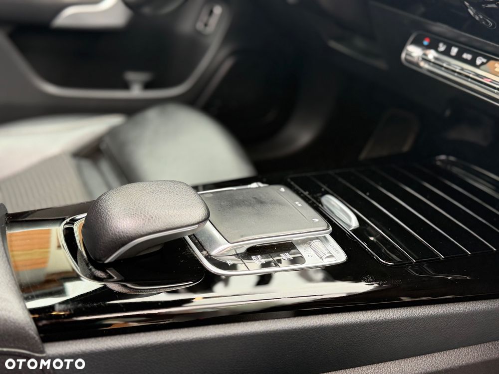 Mercedes-Benz Klasa A 180 d Edition 1 7G-DCT - 9