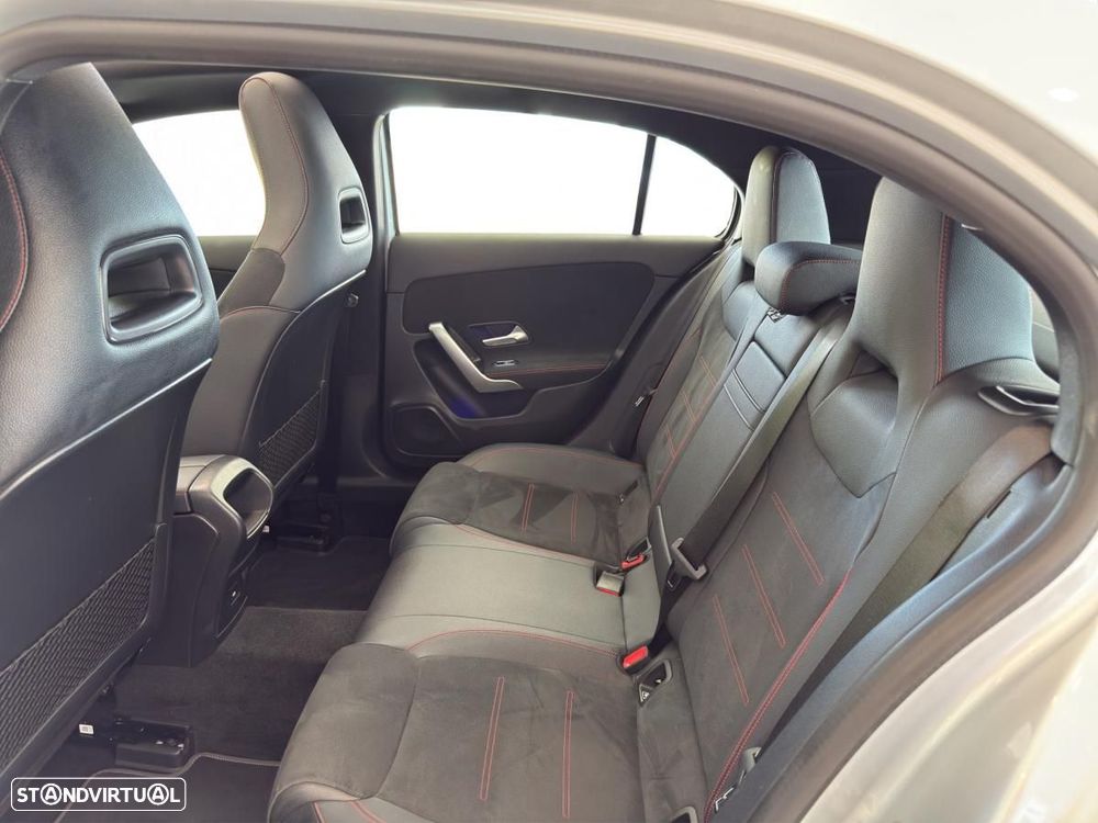 Mercedes-Benz A 250 e - 14