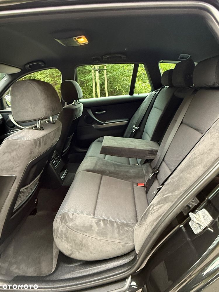BMW Seria 3 320d - 9